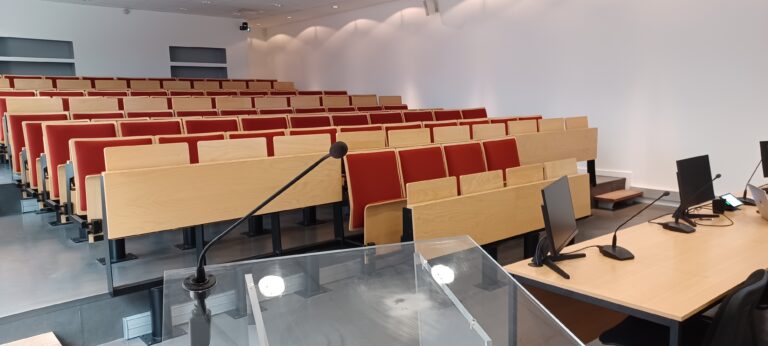 4 amphi 2