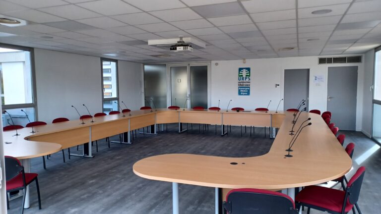 9 Salle AG